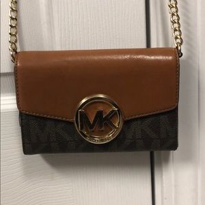 Michael Kors Cross body Wallet